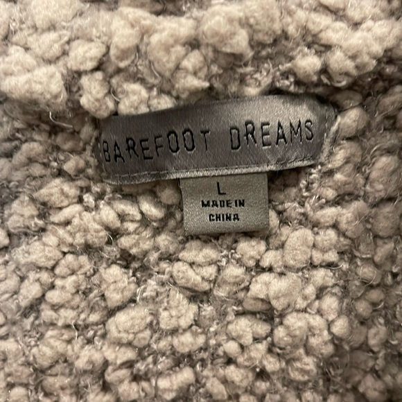 Barefoot dreams thick sweater cardigan - Picture 2 of 6